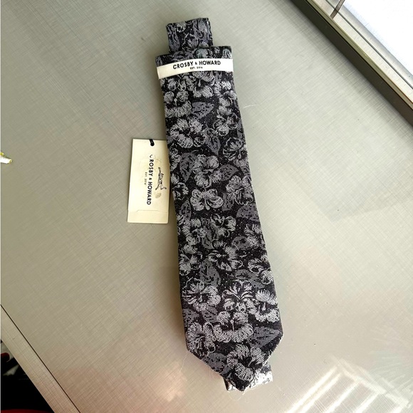 NWT Crosby&Howard men tie. - Picture 1 of 5